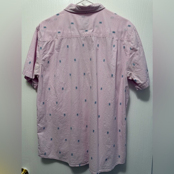 O'Neill Tame Dobby Pink Casual Button Down Shirt Size Medium - Picture 2 of 3